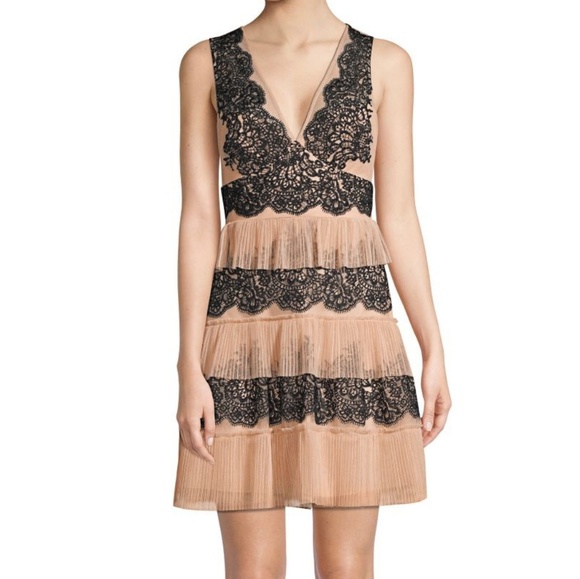 bcbg tiered lace dress